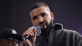 Drake perdió $ 2 millones tras haber apostado por Israel Adesanya en UFC