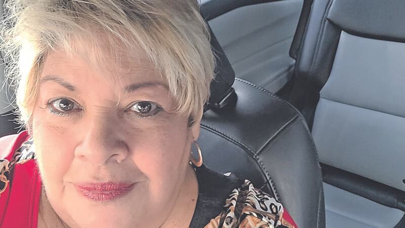 Blanca Marrero Rosario en un "selfie" donde se ve que está en un carro.