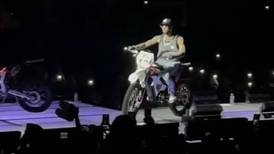 Motora sale disparada al público en concierto de Anuel en Madison Square Garden 