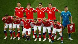 Acusan a futbolistas rusos de inhalar un químico en el Mundial
