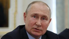 Putin lanzó amenazas de nuevas ofensivas mientras ofreció pláticas de paz