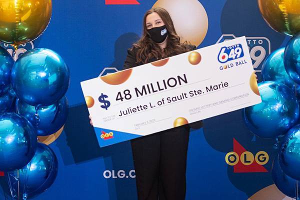 Adolescente canadiense gana premio mayor de lotería de $48 millones en su primer intento