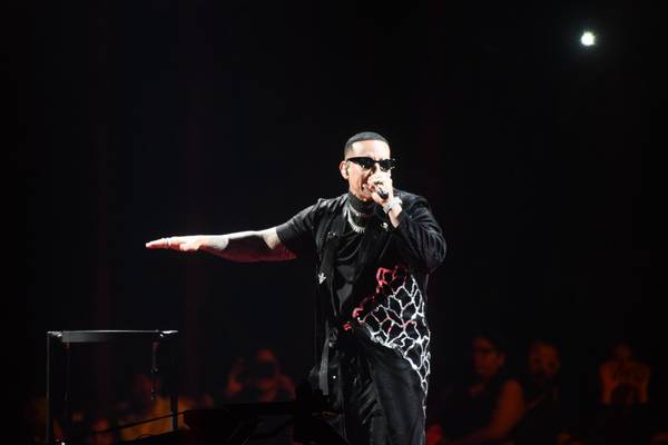 Daddy Yankee convierte el Choliseo en discoteca gigante en su despedida