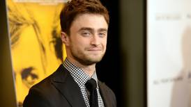 ¡Adiós Harry Potter! Daniel Radcliffe luce irreconocible con su look para su próximo proyecto