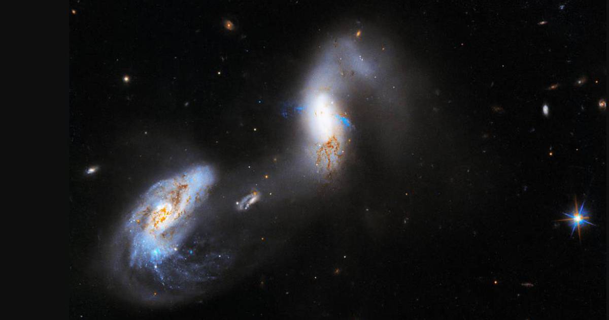 El telescopio Hubble capta el momento en que la materia cae en un agujero negro