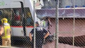 Un muerto y 85 heridos tras chocar dos trenes en Barcelona