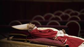 El papa Francisco recuerda el “amor y la sabiduría” de Benedicto XVI en el aniversario de su muerte