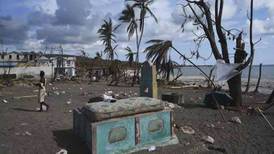 Haití sufre inundaciones ante avance de Irma