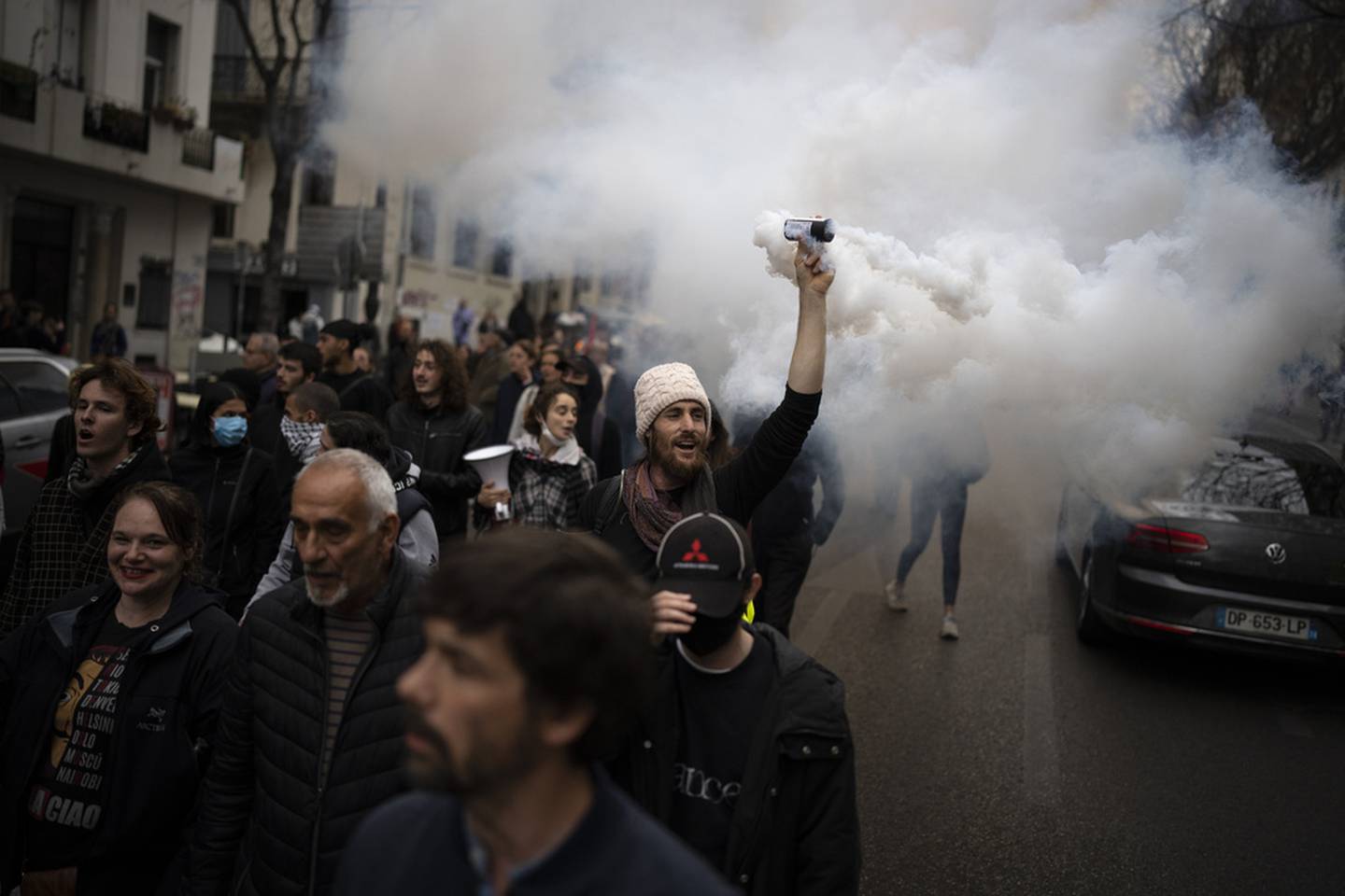 Estiman 450 mil manifestantes en huelga general contra la reforma de las pensiones en París