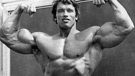 La foto viral de Arnold Schwarzenegger que causó dudas sobre su altura