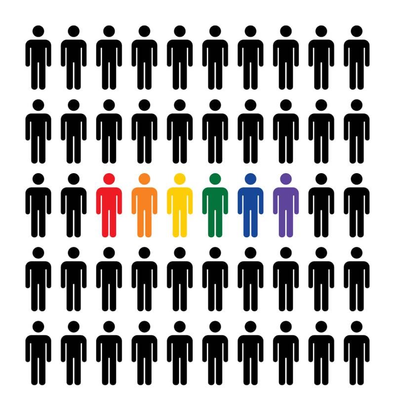 Dibujos de seres humanos en negro, mientras que hay algunos que resaltan con los colores LGBTQIA+.