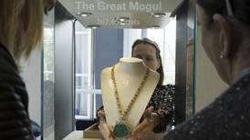 Subasta de joyas de heredera austriaca es criticada, pertenecían a un superviviente del régimen nazi