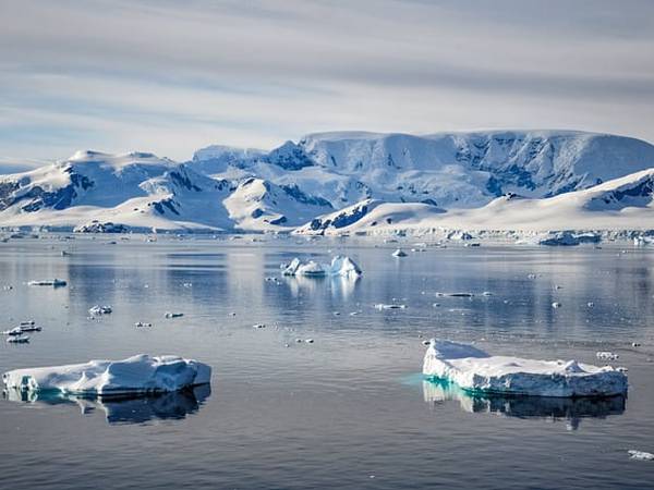 El mundo se sigue calentando: Poco hielo en el Antártico y calor en el Atlántico