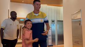 Niño sobreviviente del terremoto en Siria cumple sueño de conocer a Cristiano Ronaldo