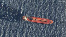 Cortan cables submarinos que suministran internet en medio de ataques hutíes en el mar Rojo