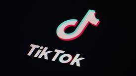 ¡Cuidado! Adolescente realiza reto viral de TikTok y se quema 75% de su cuerpo