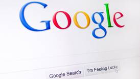 Google suspende cinco millones de cuentas de anunciantes por publicidad e información falsa 