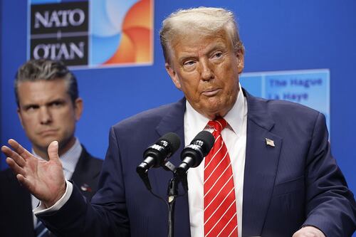 Trump firma una orden para cambiar el nombre del Pentágono por Departamento de Guerra