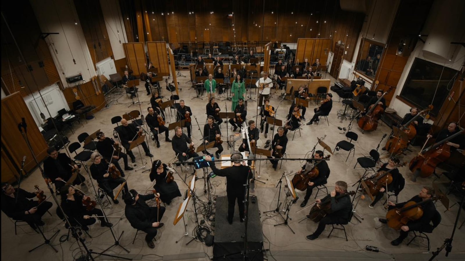 Quique Domenech y Sonido Tré junto a la Budapest Scoring Orchestra.