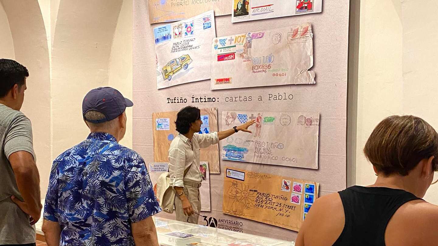 Pablo Tufiño en la exposición "Tufiño íntimo: cartas a Pablo".