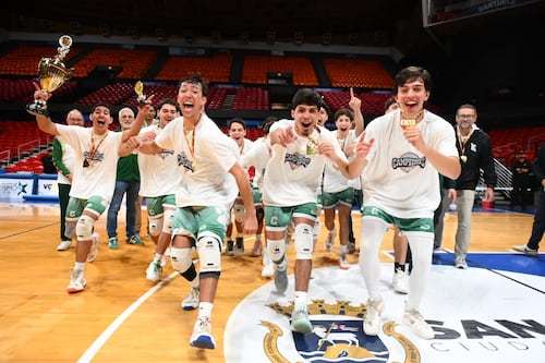 Campeones los Tarzanes en el voleibol de la LAI
