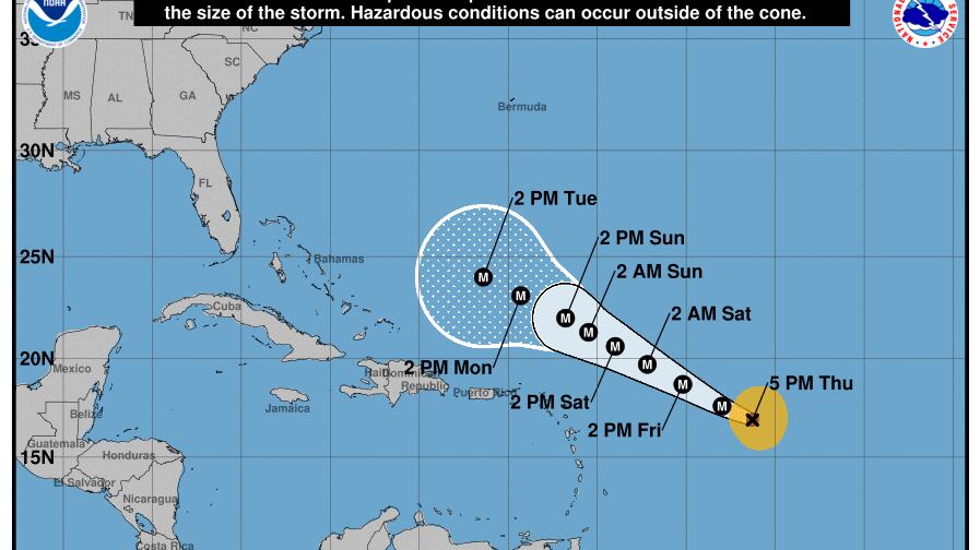 Huracán cerca de Puerto Rico