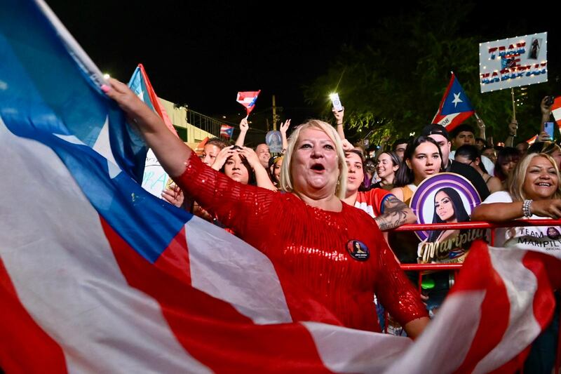 Boricuas ven La Casa de los Famosos