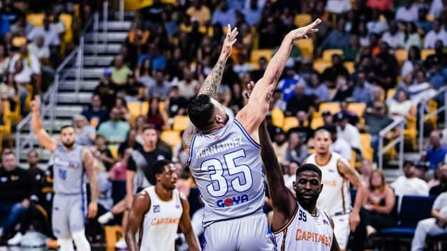 Vaqueros de Bayamón derrotan a Arecibo.