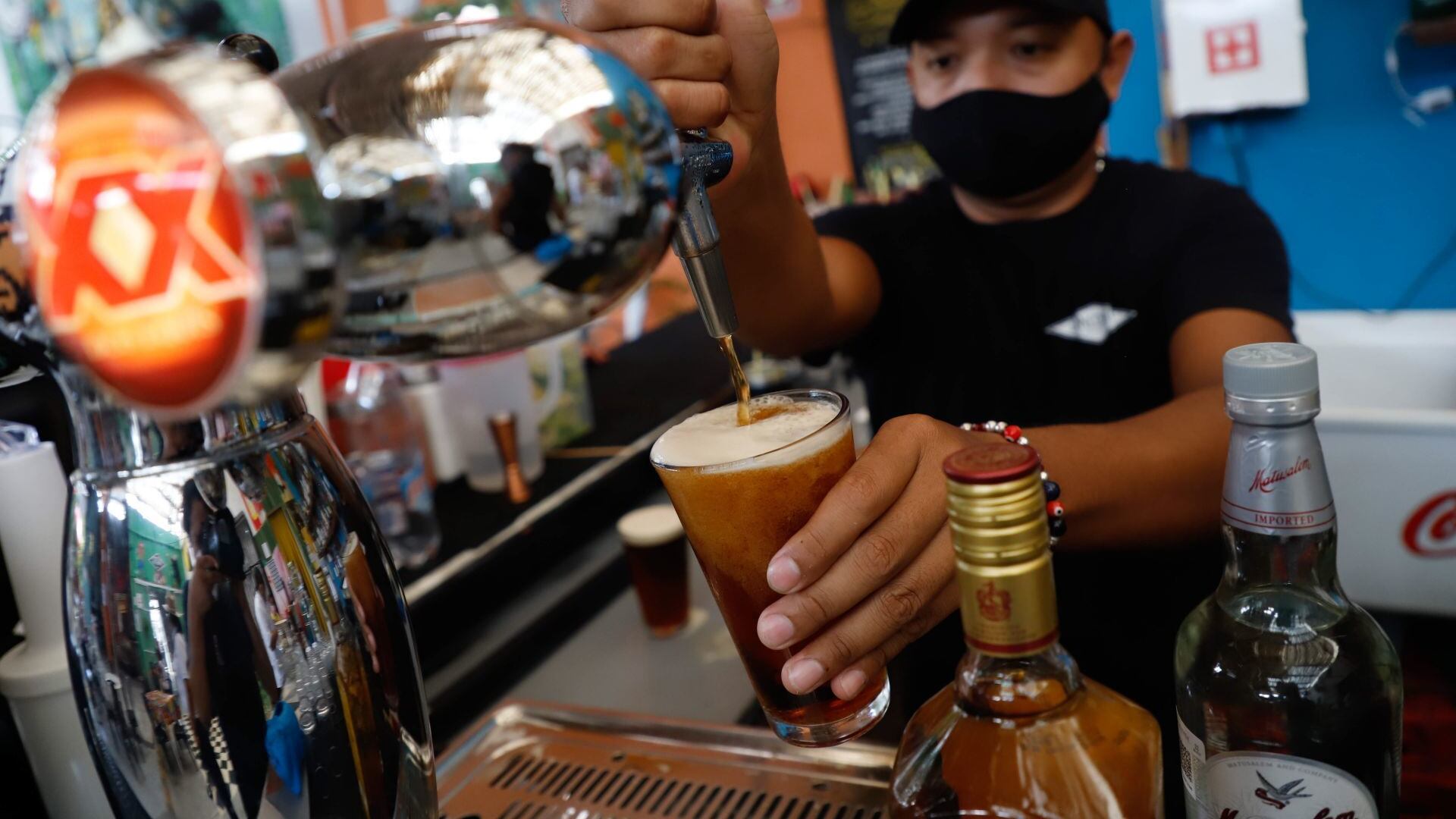 Año nuevo: exceso de alcohol afecta y daña al hígado