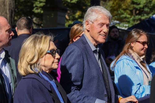 Bill y Hillary Clinton rechazan testificar ante comité de la Cámara sobre el caso Epstein