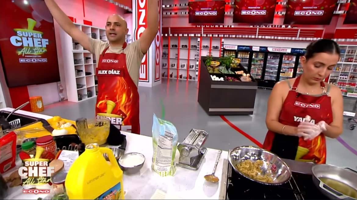 Alex Díaz y Yaira en "Super Chef Celebrities: All Stars".