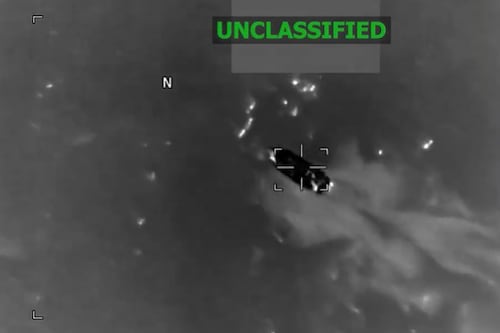 EE.UU. destruye lancha presuntamente vinculada al narcotráfico en el Caribe