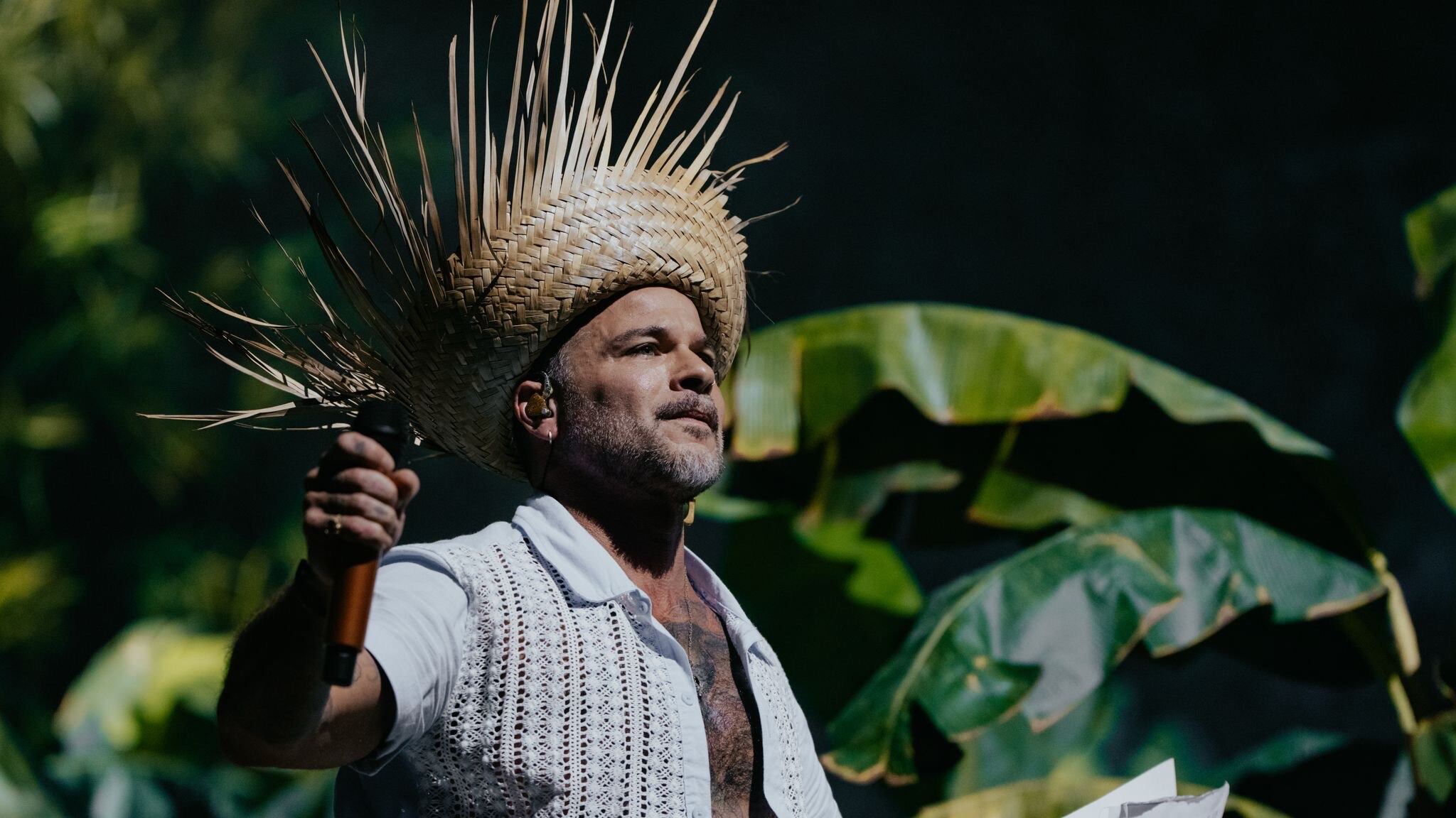 El cantante fue parte de la tercera función de Bad Bunny en el Coliseo de Puerto Rico.