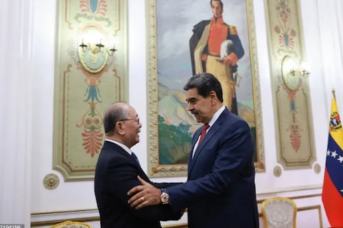 Maduro recibe en Caracas a enviado especial del presidente de China en medio de tensiones con Estados Unidos