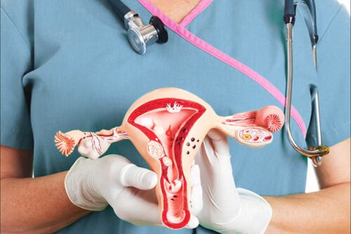 Médicos cometen grave error en cirugía a joven de 21 años y ahora no podrá tener hijos