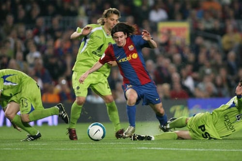 A 15 años de su mejor gol, las redes sociales recuerdan la obra de arte de Messi