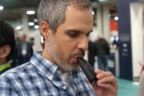 Los "alcoholímetros" que analizan tu aliento para decirte qué deberías comer (y qué opinan los médicos de ellos)