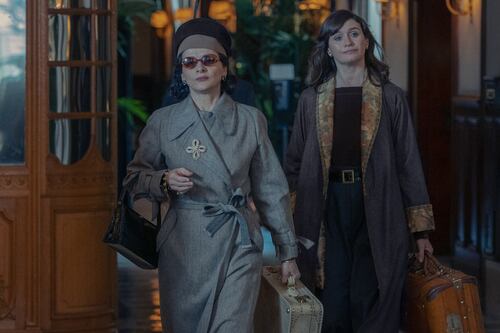 Tres series de historia de la moda que no te puedes perder en este 2024