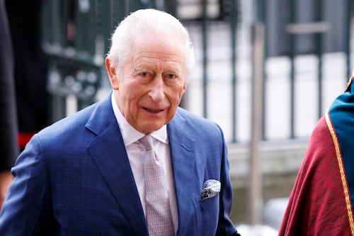 Carlos III expresa “la ley debe seguir su curso” tras detención de su hermano en Reino Unido