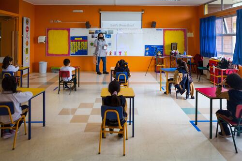 Profesora le puso cinta en la boca a alumno de 9 años: era la quinta vez que lo hacía