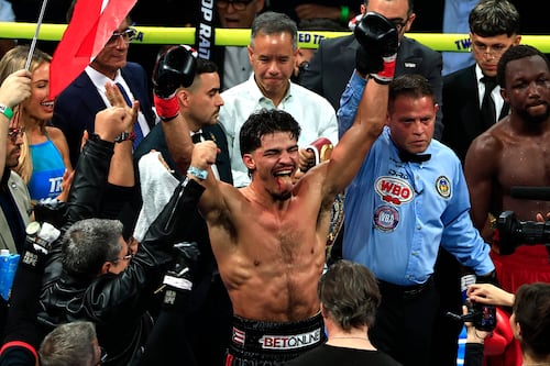 Xander Zayas defenderá sus títulos ante Jaron Ennis el 27 de junio en Nueva York