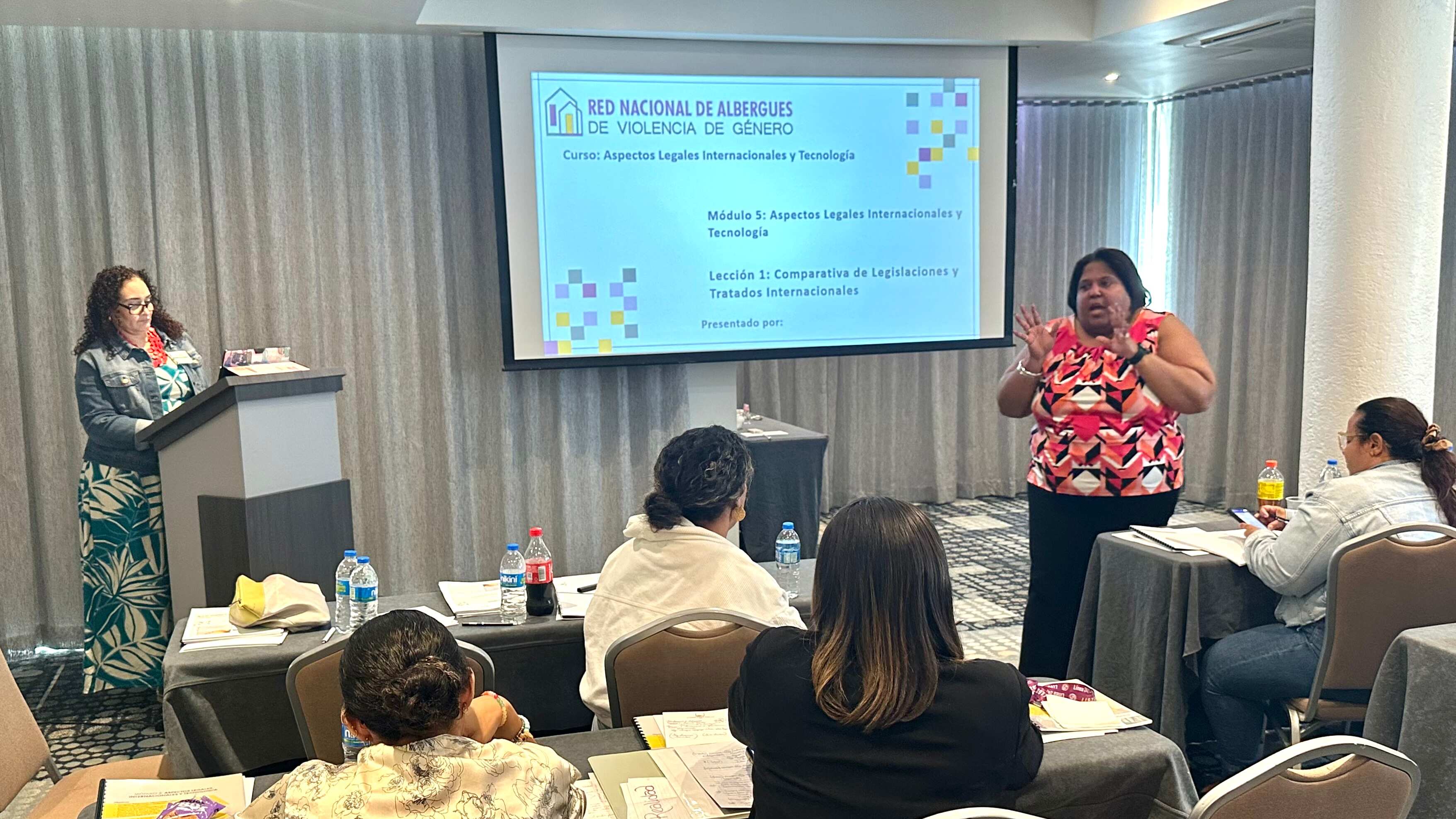 Se están capacitando profesionales de la conducta en una academia de intercesoría legal