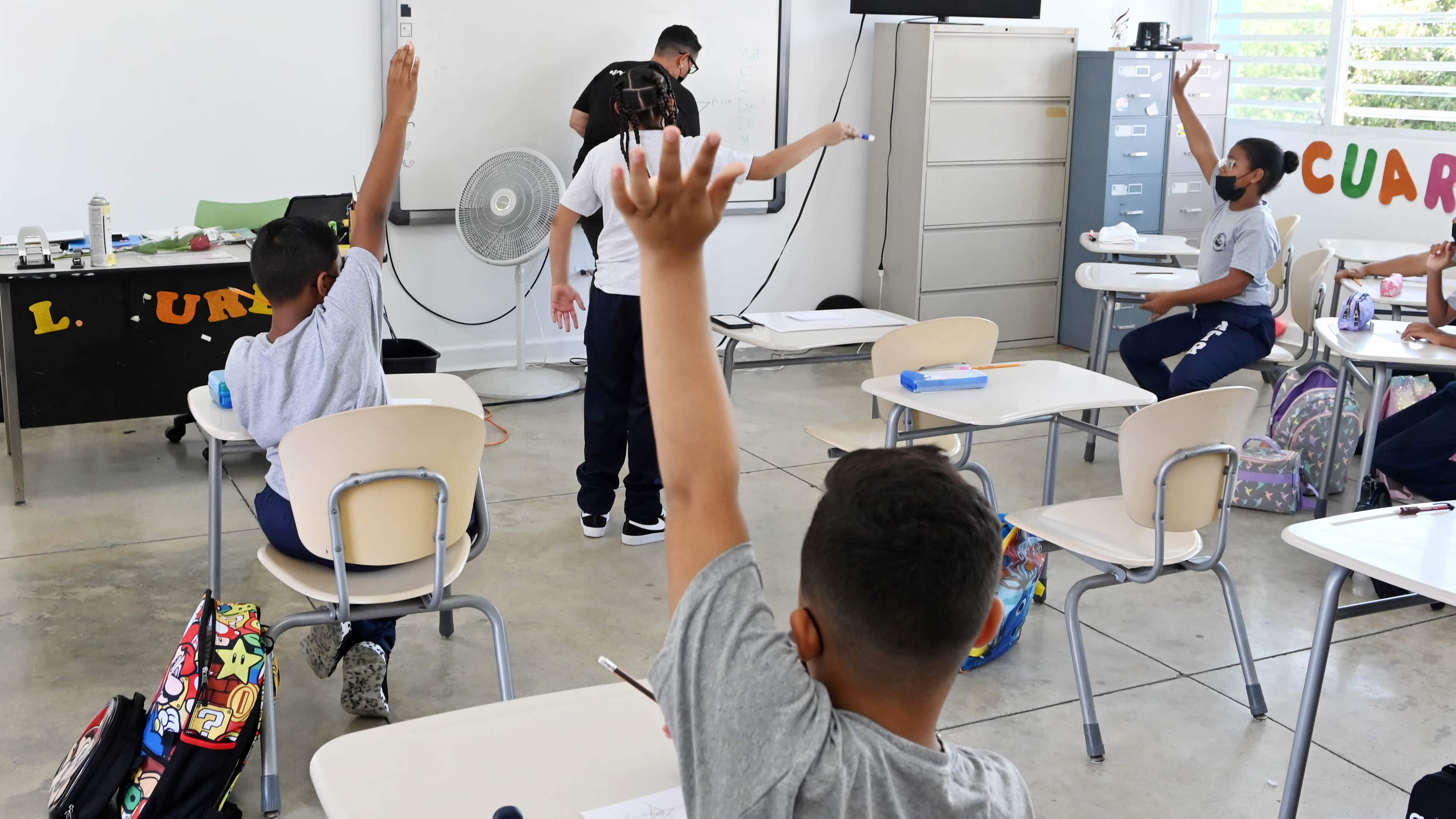 Ciclo de calor. El año pasado se discutió ampliamente el problema del calor en las escuelas. / archivo