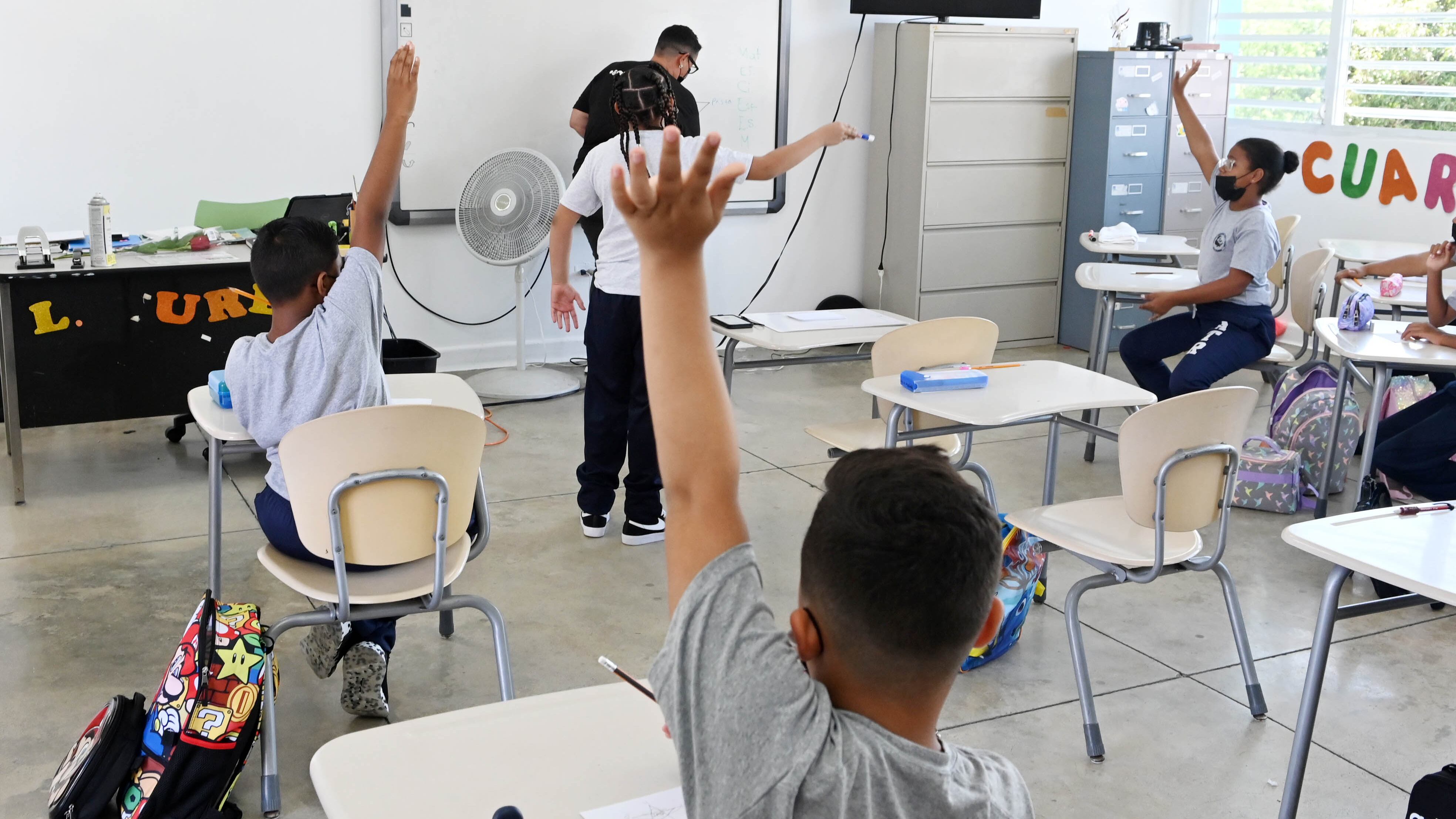 Ciclo de calor. El año pasado se discutió ampliamente el problema del calor en las escuelas. / archivo