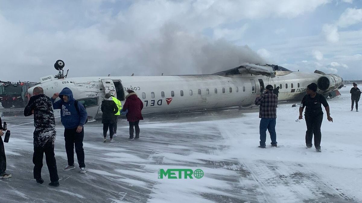 Video: Avión de Delta Airlines se estrella en el aeropuerto de Toronto, Canadá