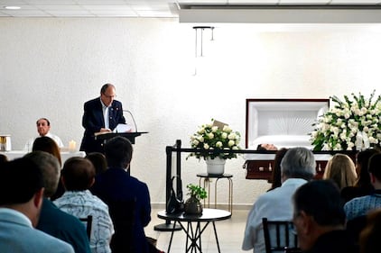 Al velorio del expresidente cameral acudieron varias figuras de la política, especialmente del Partido Popular Democrático.