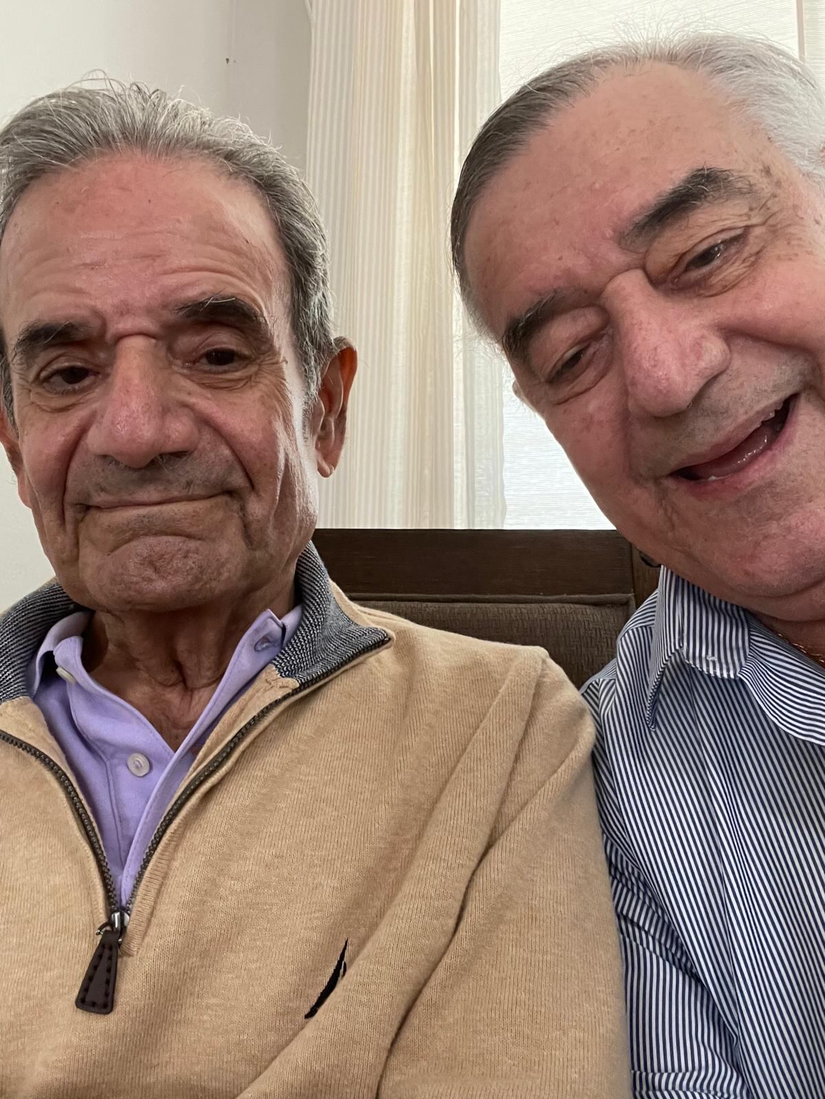 Johnny Flores y su hermano Fito Flores