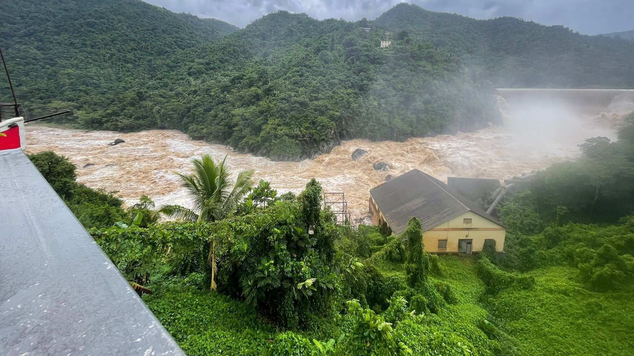 Mirador Represa El Salto en Comerío