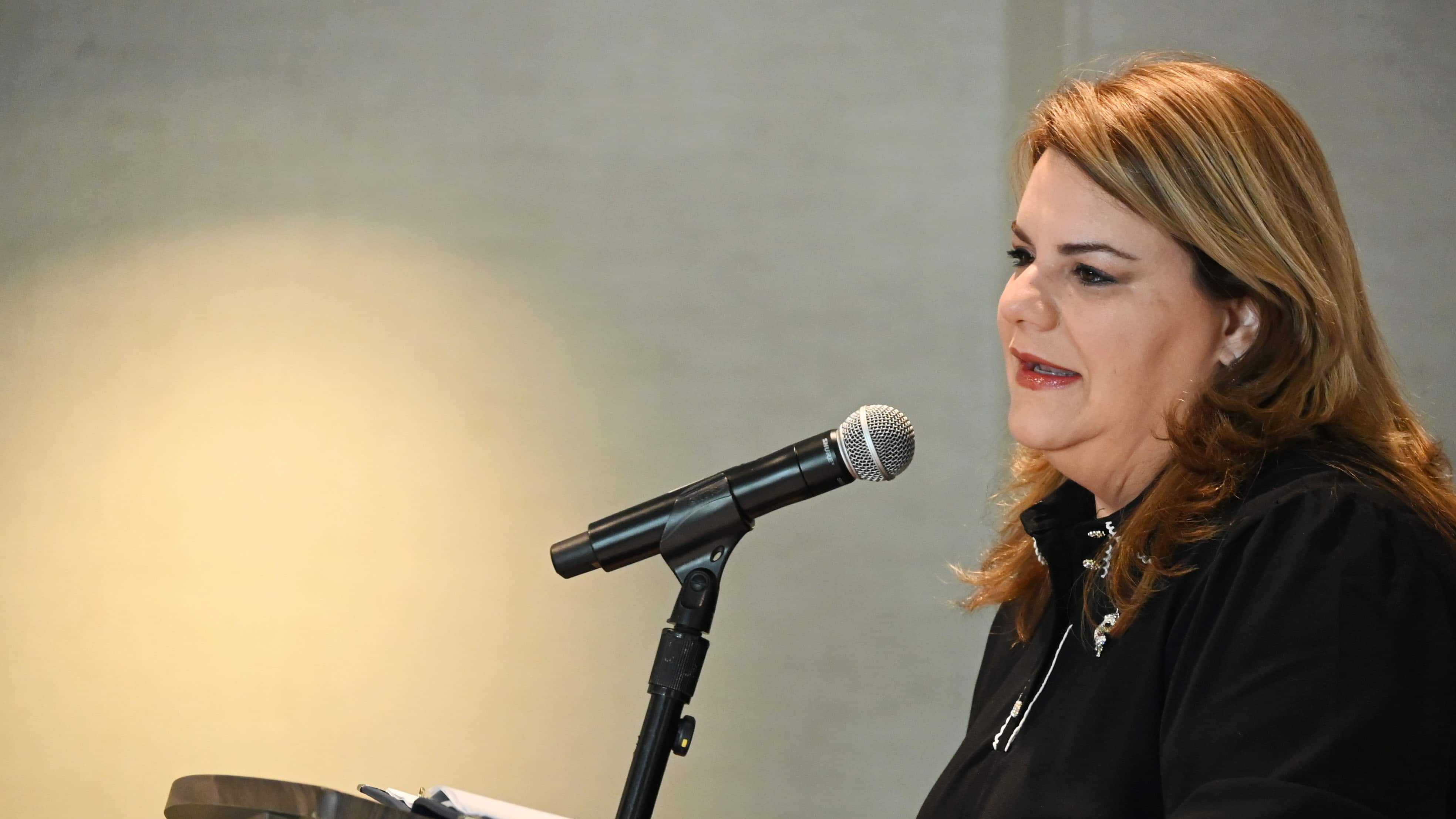 La gobernadora, Jennifer Gonzalez Colón. Presentación del CEO del DMO Discover Puerto Rico,  Jorge L. Pérez.