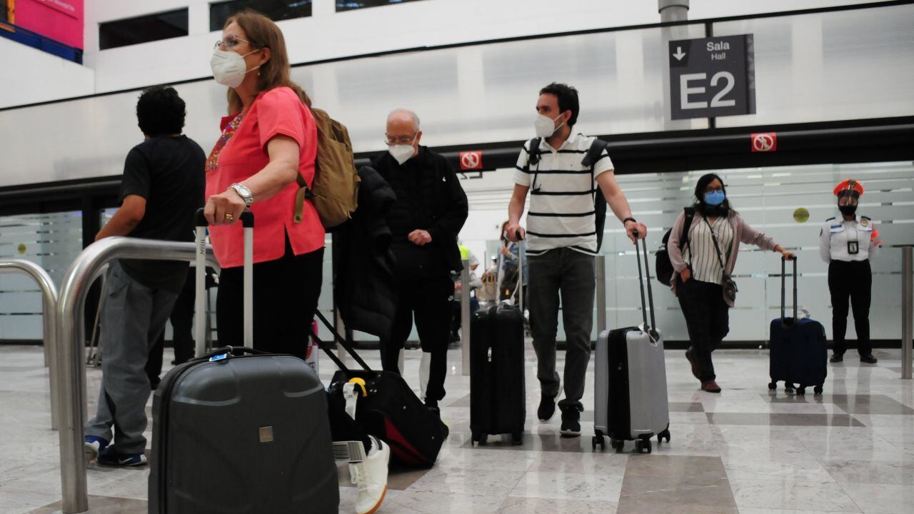 España restringe viajes desde México hasta el 31 de mayo